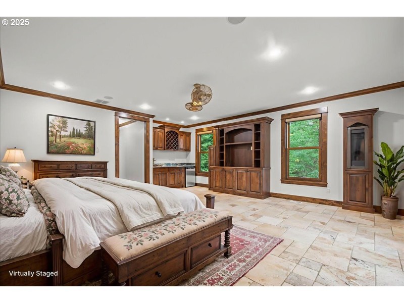 Bedroom, Owner's Suite