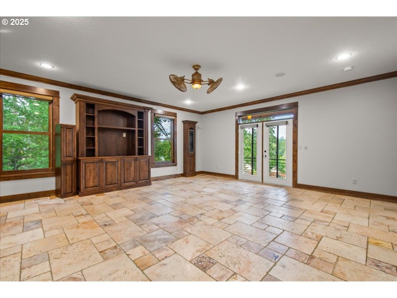 Bedroom, Owner's Suite