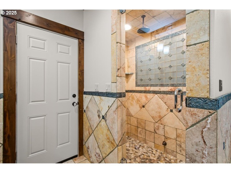 Owner's Suite Bathroom