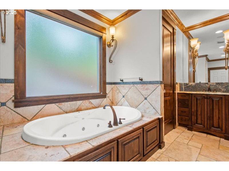 Owner's Suite Bathroom