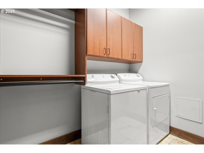 Bedroom, Owner's Suite