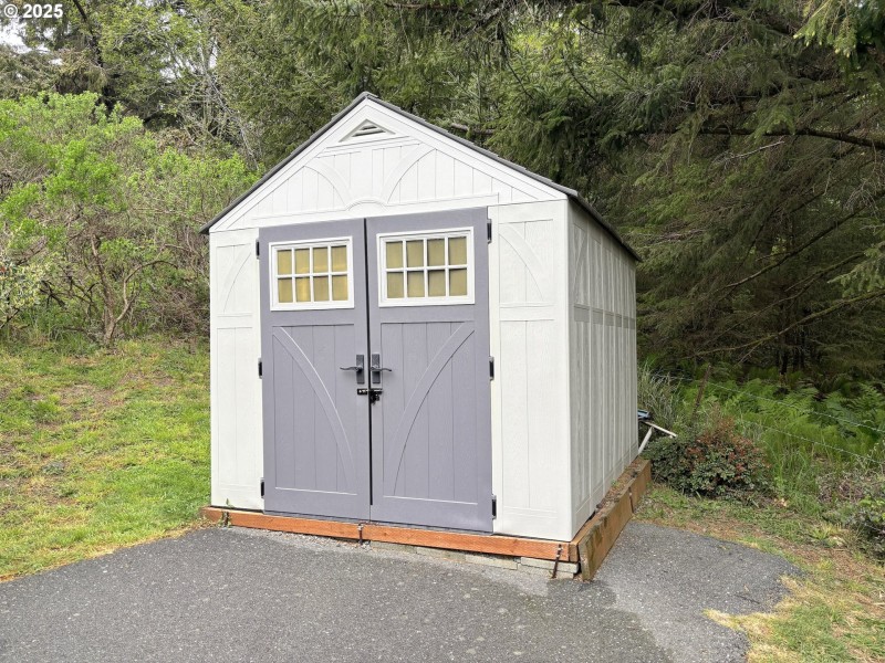 Shed