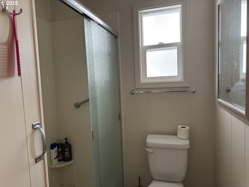 Bathroom, Attached