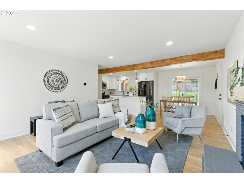 Kitchen/Living Room