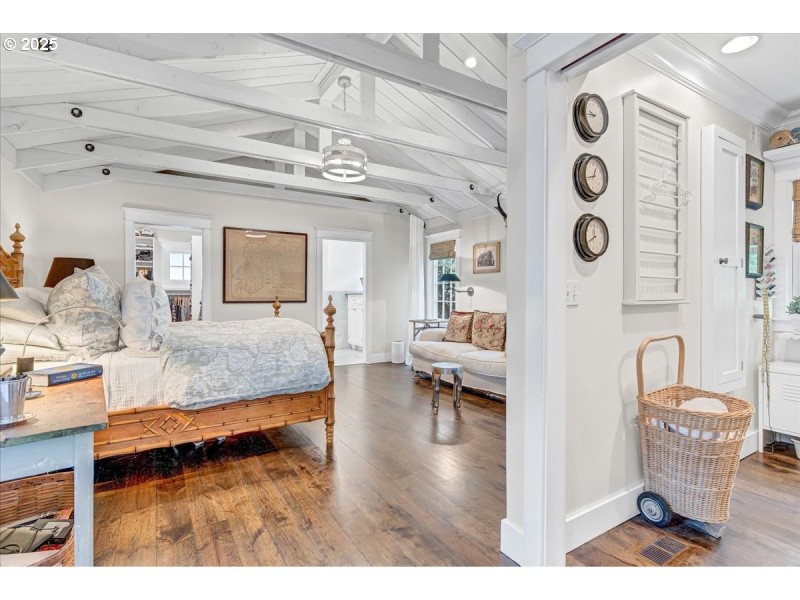 Bedroom, Owner's Suite