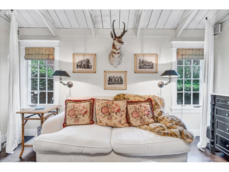 Bedroom, Owner's Suite