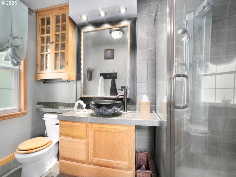 Owner's Suite Bathroom
