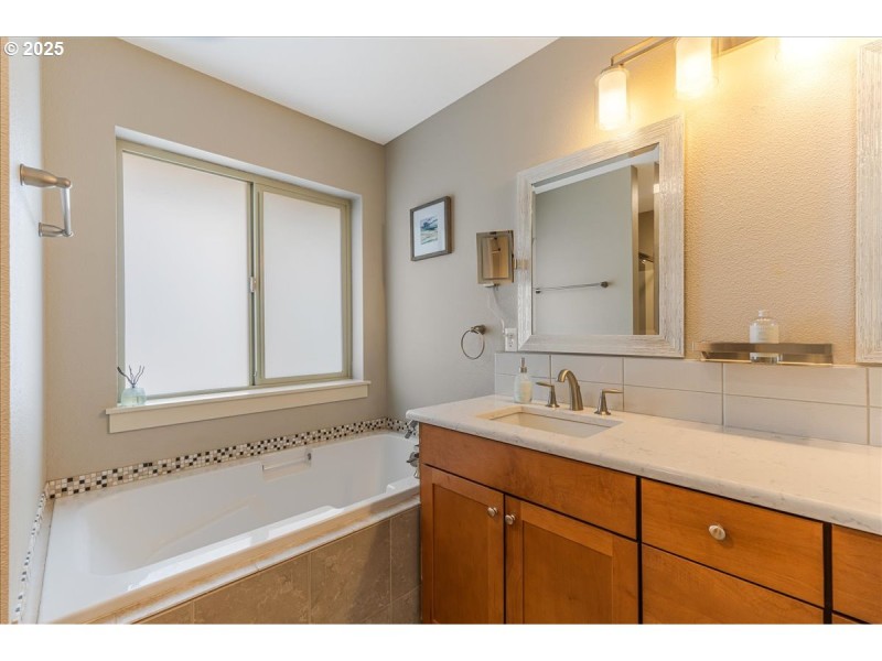 Bathroom, Attached