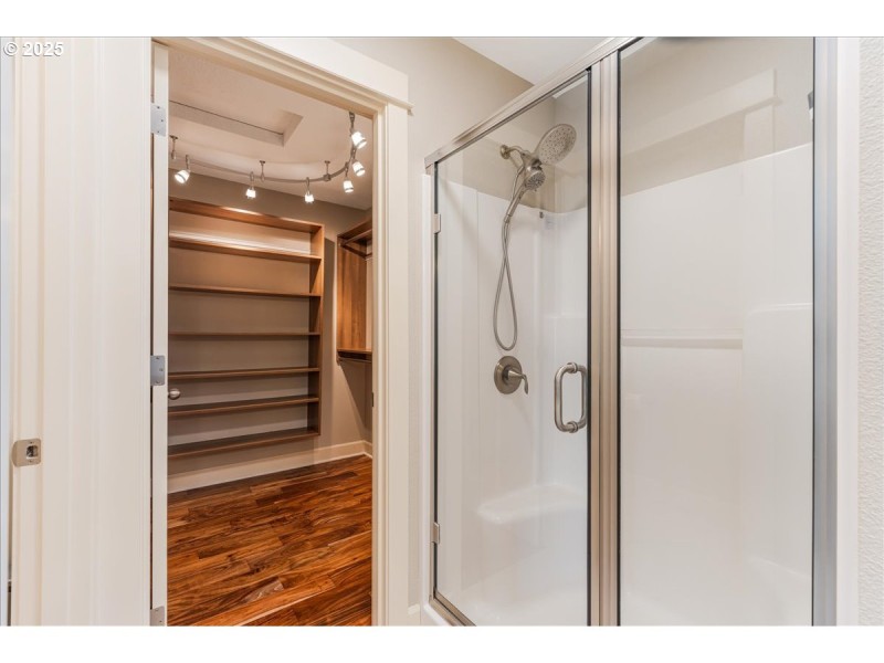 Bathroom, Attached