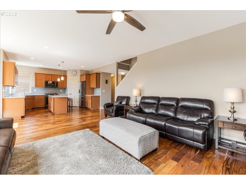 Kitchen/Living Room