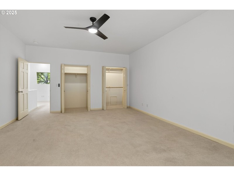 Bedroom, Primary