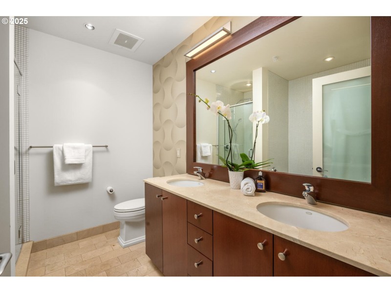 Bathroom, Attached