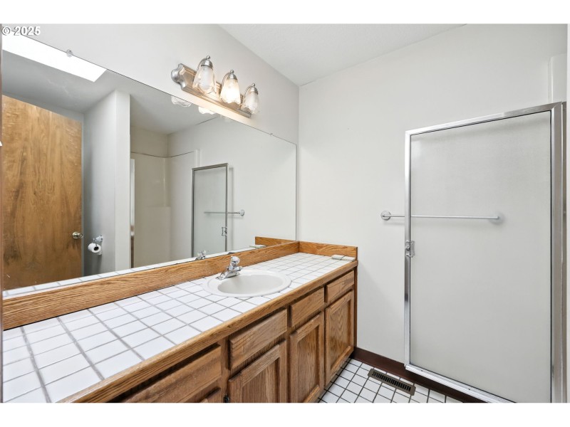 Owner's Suite Bathroom