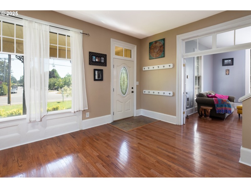 Entrance/Foyer