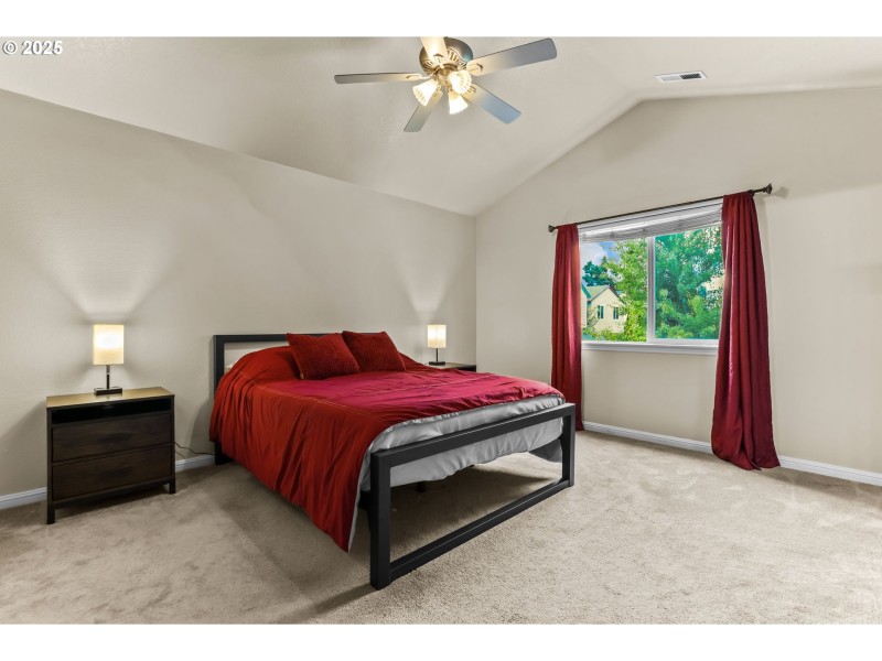 Bedroom, Primary