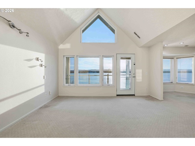 Bedroom, Owner's Suite