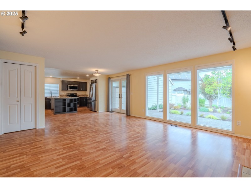 Living Room/Dining Room