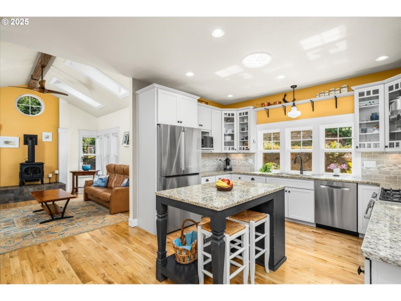 Kitchen/Living Room
