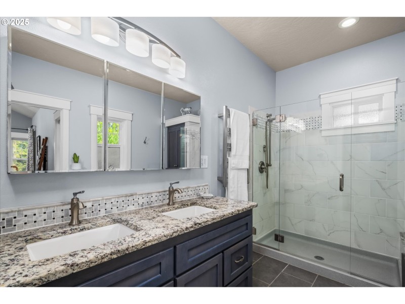 Owner's Suite Bathroom