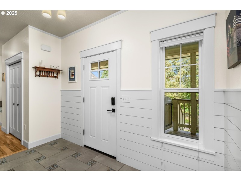 Entrance/Foyer