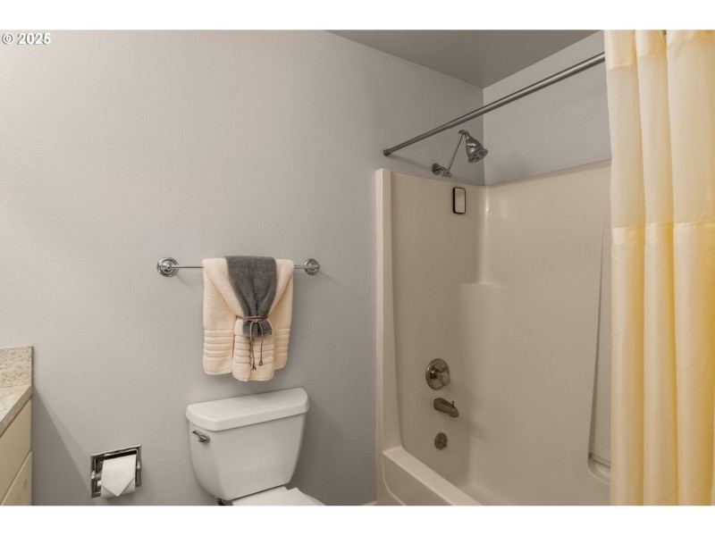 Owner's Suite Bathroom
