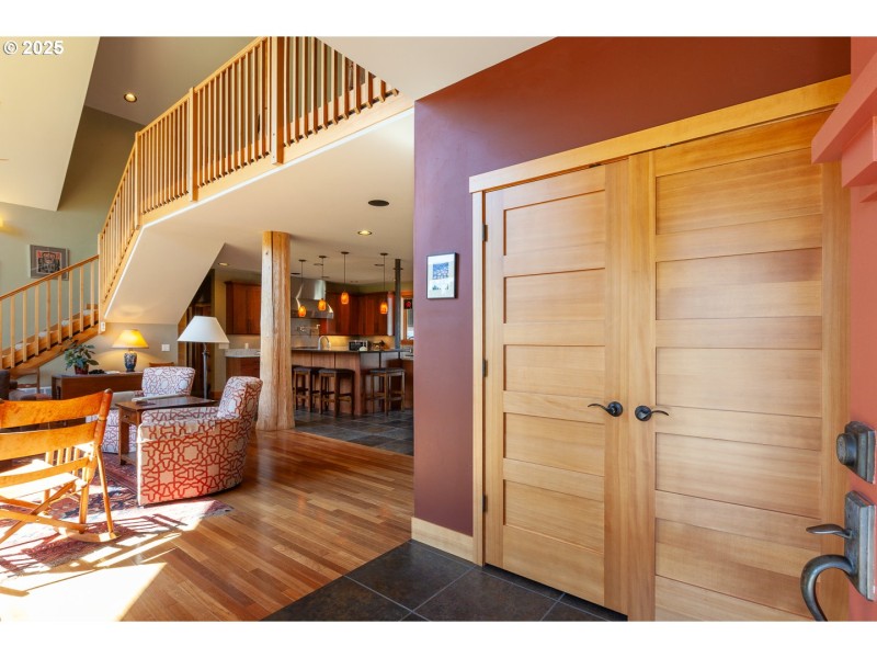 Entrance/Foyer