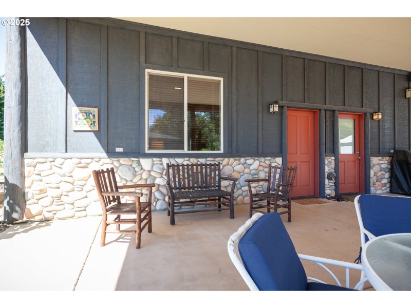 Guest Quarters