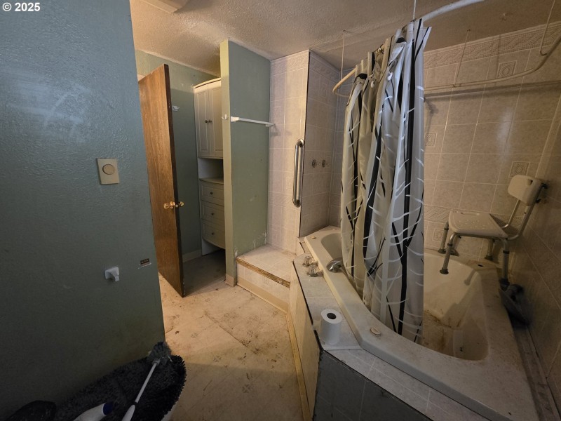 Bathroom, Continental