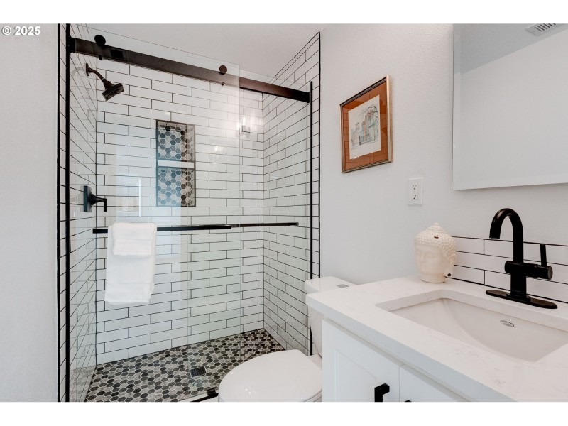 Bathroom, Attached