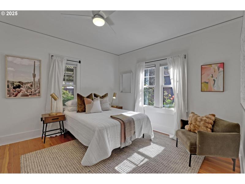 Bedroom, Primary