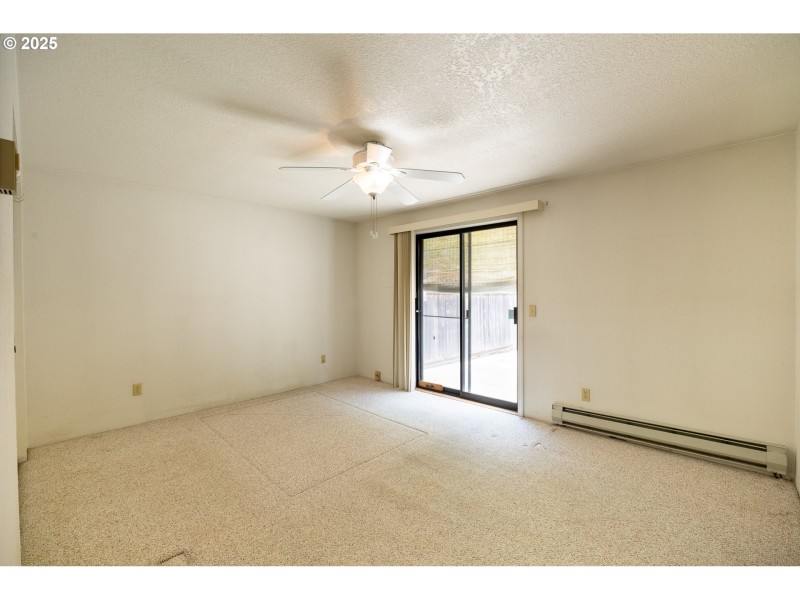 Bedroom, Primary