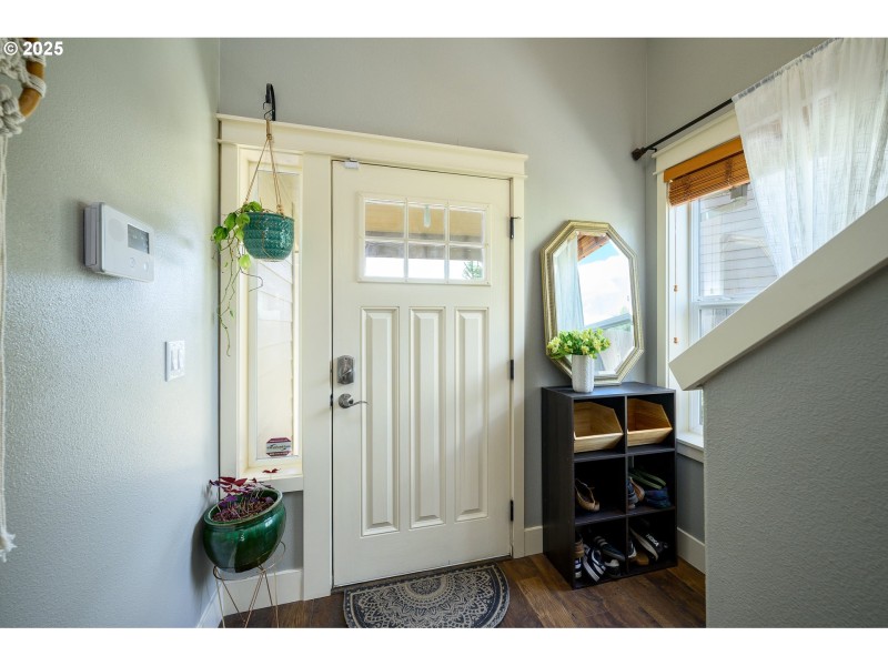 Entrance/Foyer