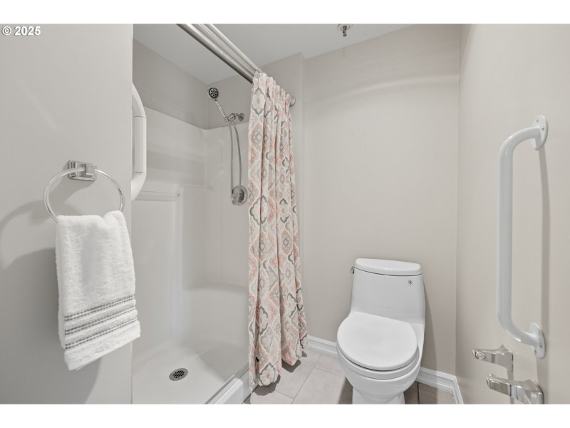 Bathroom, Attached