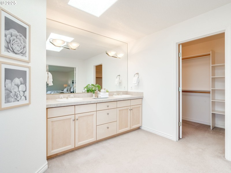 Owner's Suite Bathroom