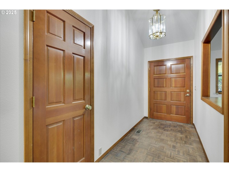 Entrance/Foyer