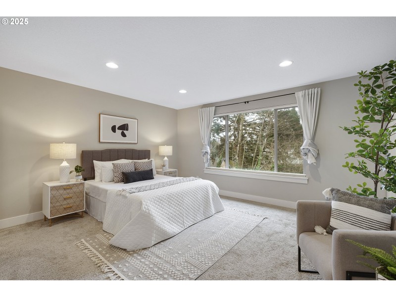 Bedroom, Primary