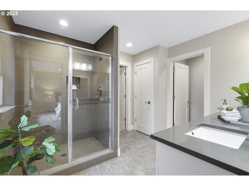 Bathroom, Attached
