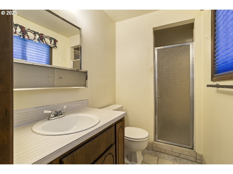 Bathroom, Attached