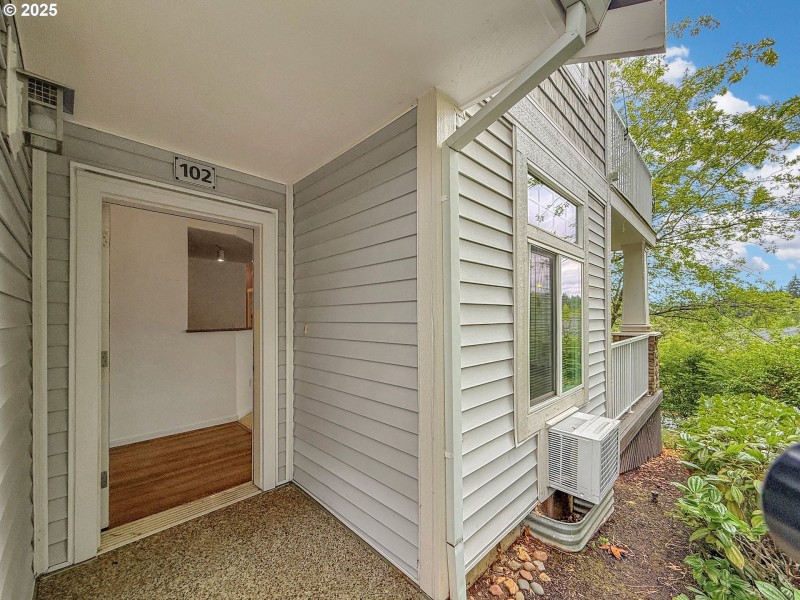 Entrance/Foyer