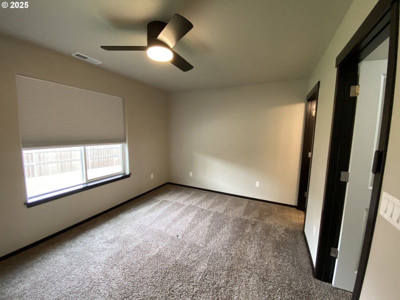 Bedroom, Primary