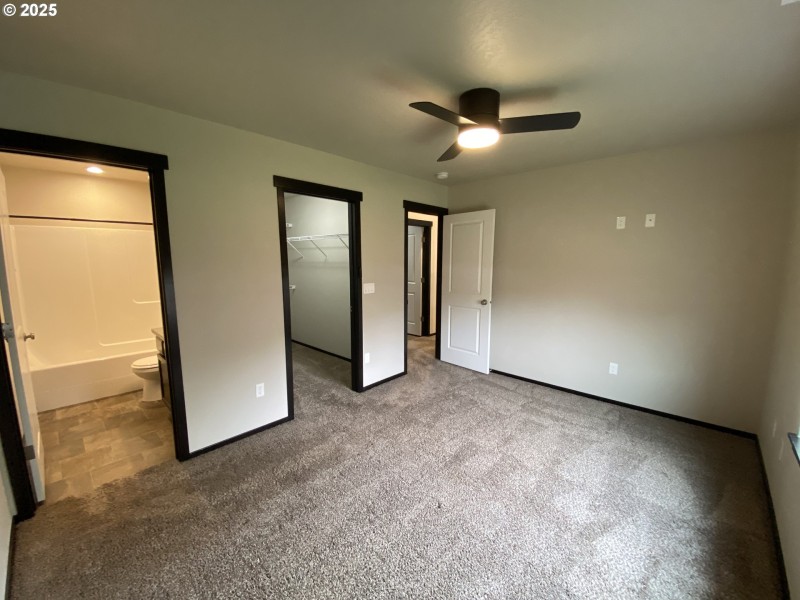 Bedroom, Primary
