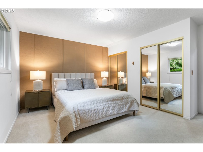 Bedroom, Primary
