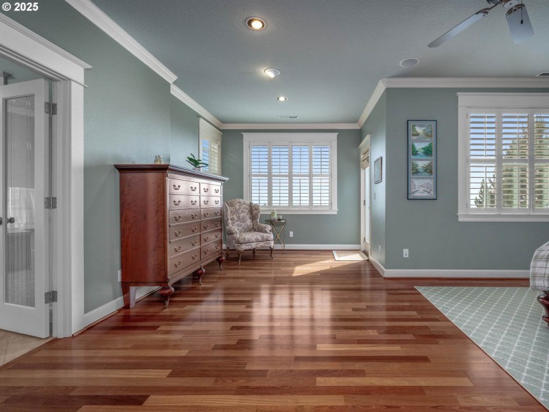 Bedroom, Primary