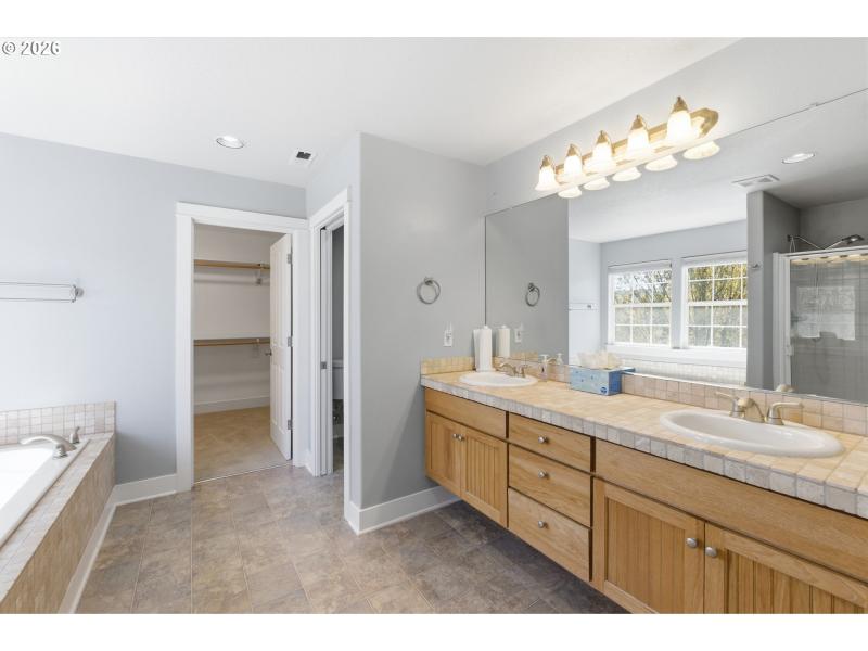 Owner's Suite Bathroom