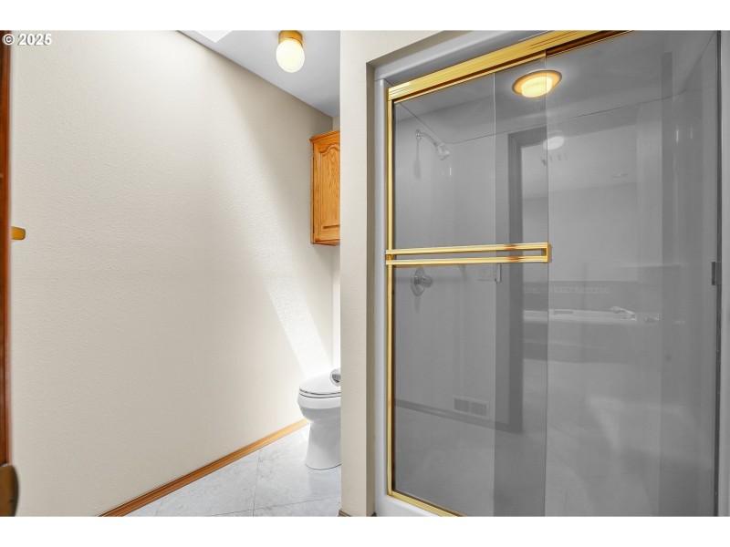 Bathroom, Attached