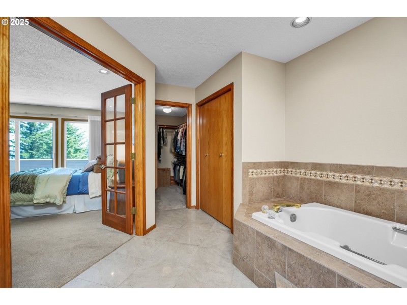 Bathroom, Attached
