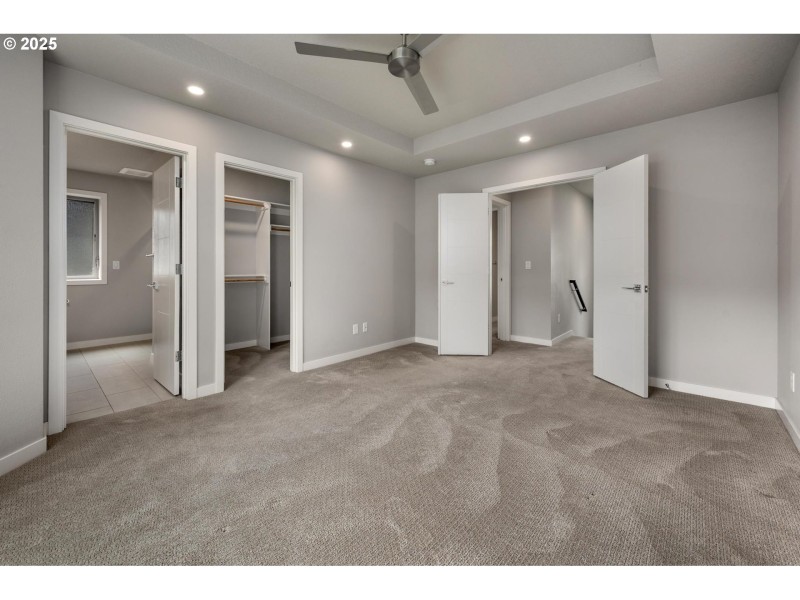Bedroom, Primary