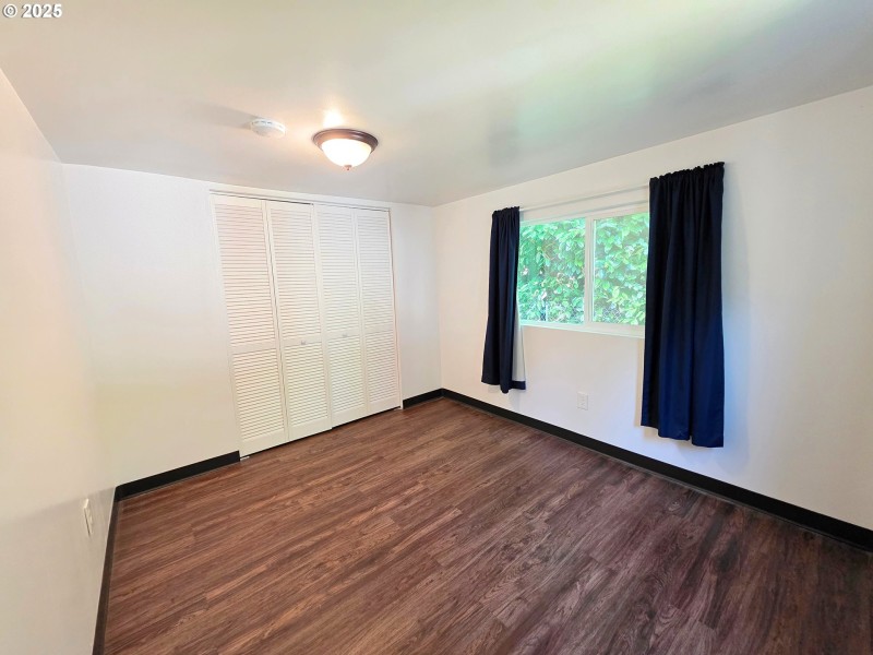 Bedroom, Primary