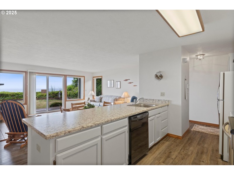 Kitchen/Living Room