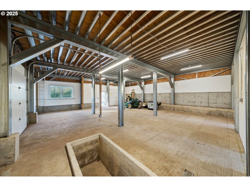 Barn